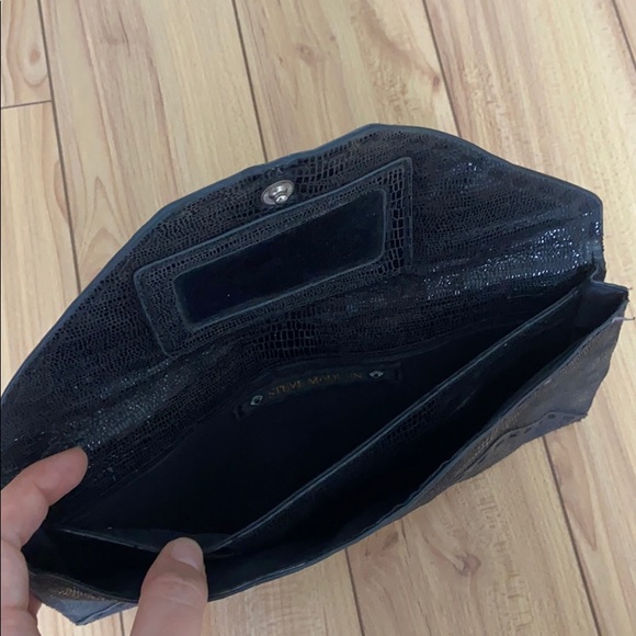 Steve Madden snakeskin envelope clutch - Picture 6 of 6